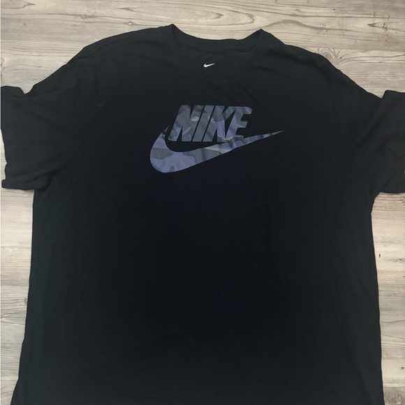 Nike XXL Black tee with Blue Camo writing Chest is 24, length is 28 - Picture 6 of 6